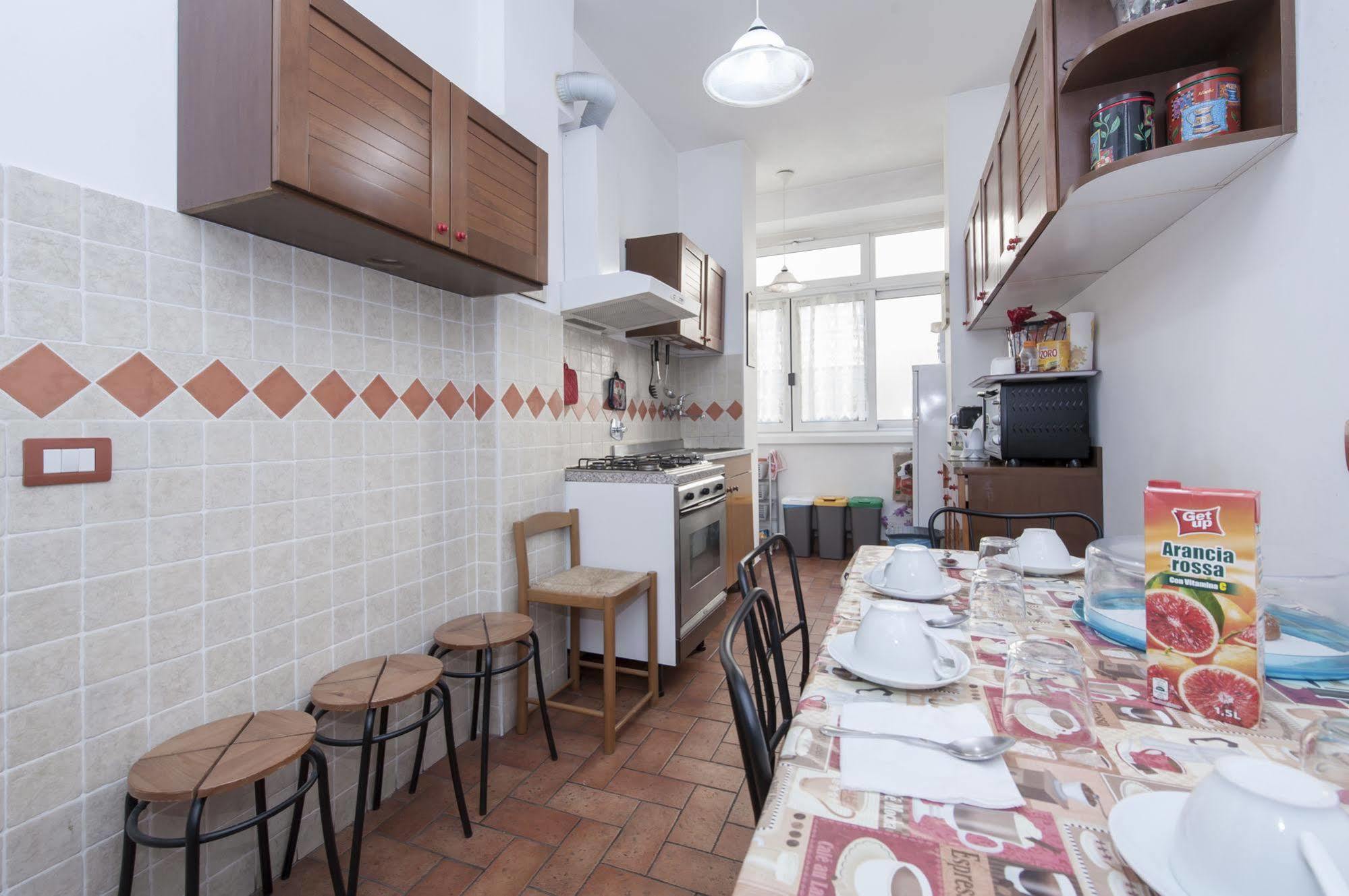 B&B A Room For Holiday Рим Екстериор снимка