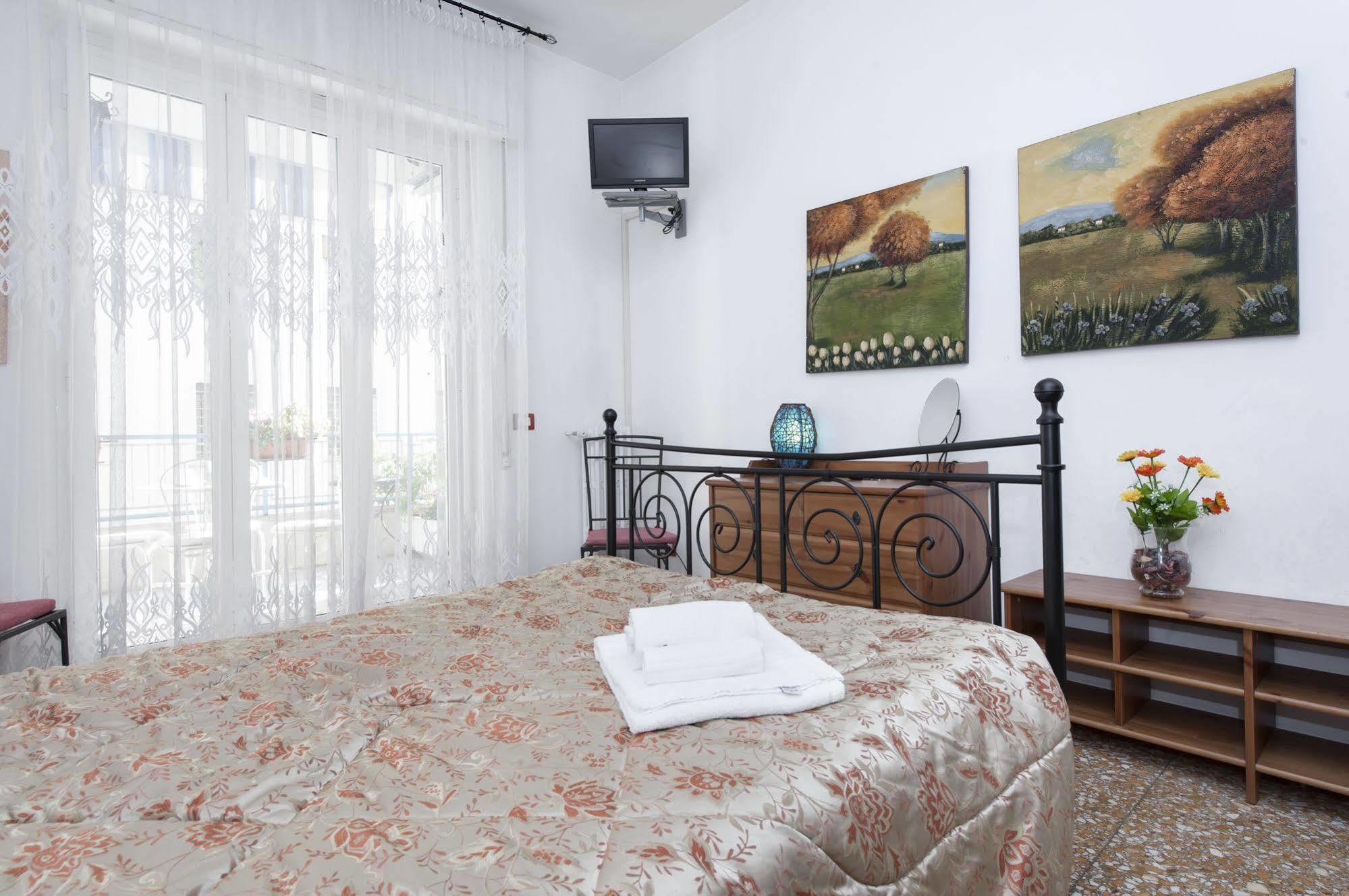 B&B A Room For Holiday Рим Екстериор снимка